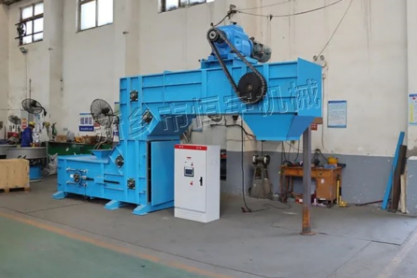 震撼！巨無(wú)霸大產(chǎn)量Z型轉(zhuǎn)斗式提升機(jī)組裝完畢！